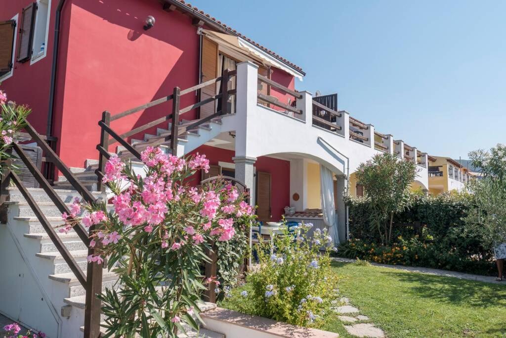 דירות Viddalba Casa Francesca מראה חיצוני תמונה