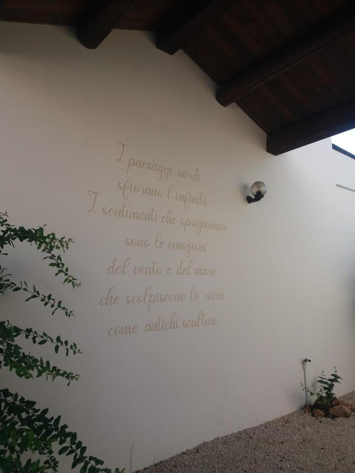 דירות Viddalba Casa Francesca מראה חיצוני תמונה